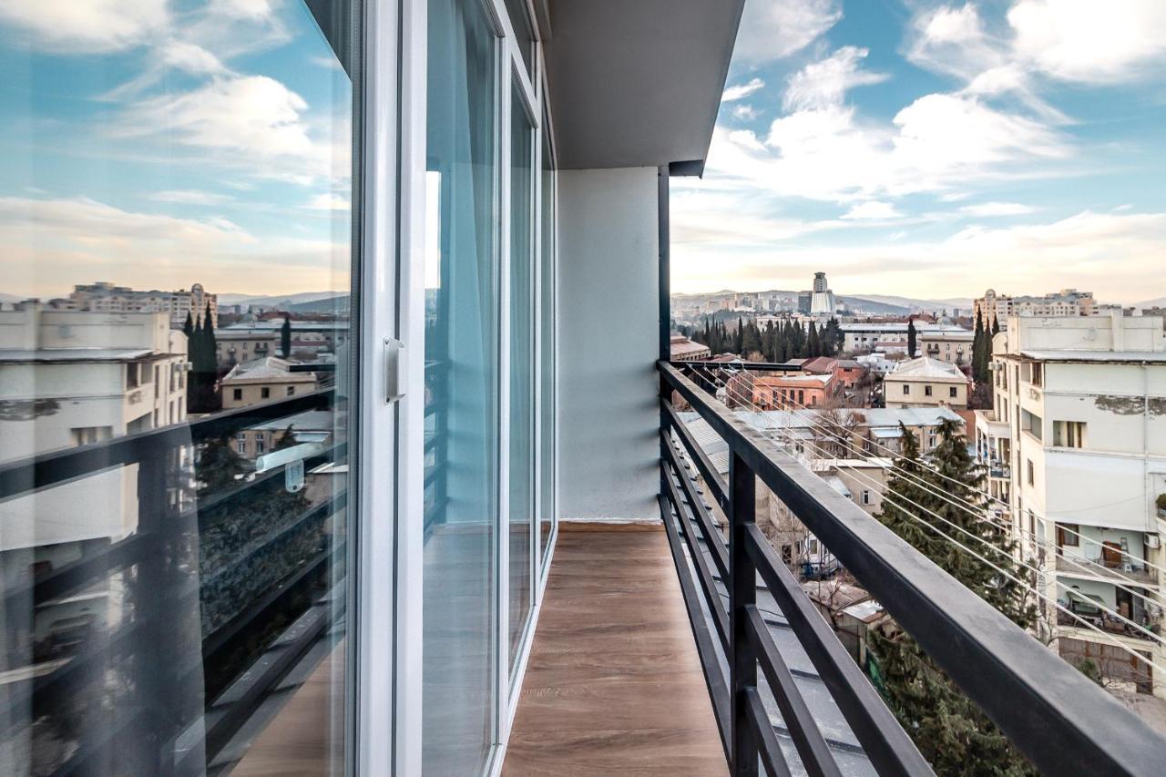 Modern Apartment In Old Tbilisi Luaran gambar