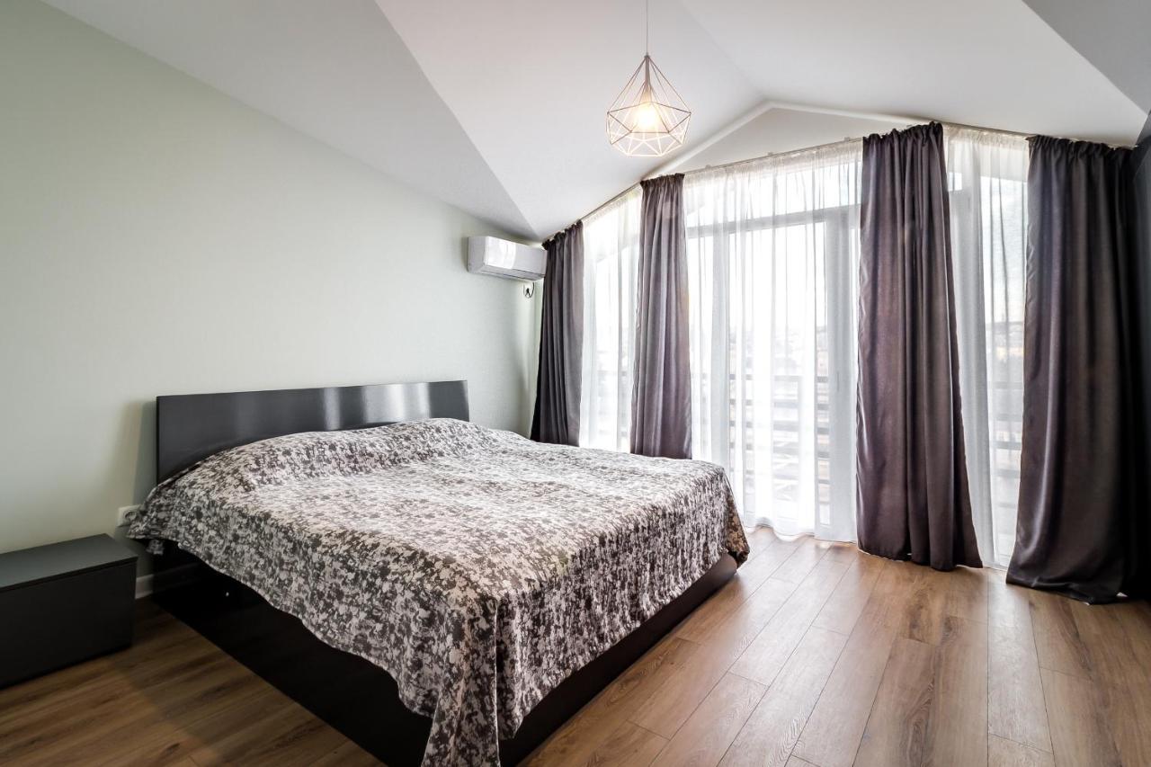 Modern Apartment In Old Tbilisi Luaran gambar