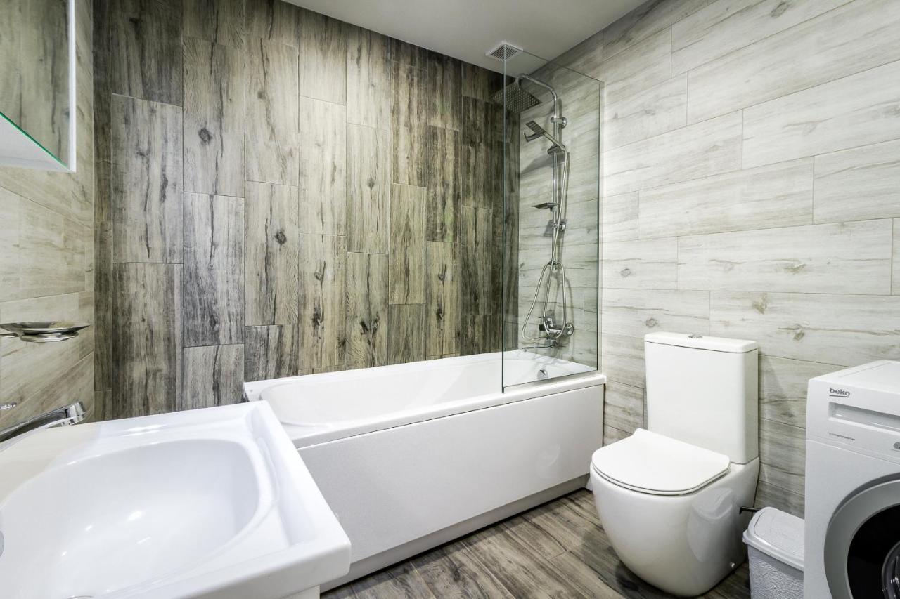 Modern Apartment In Old Tbilisi Luaran gambar
