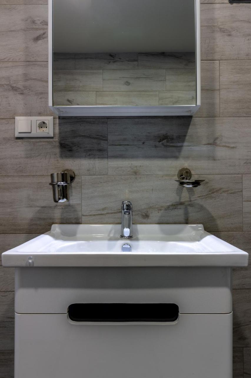 Modern Apartment In Old Tbilisi Luaran gambar